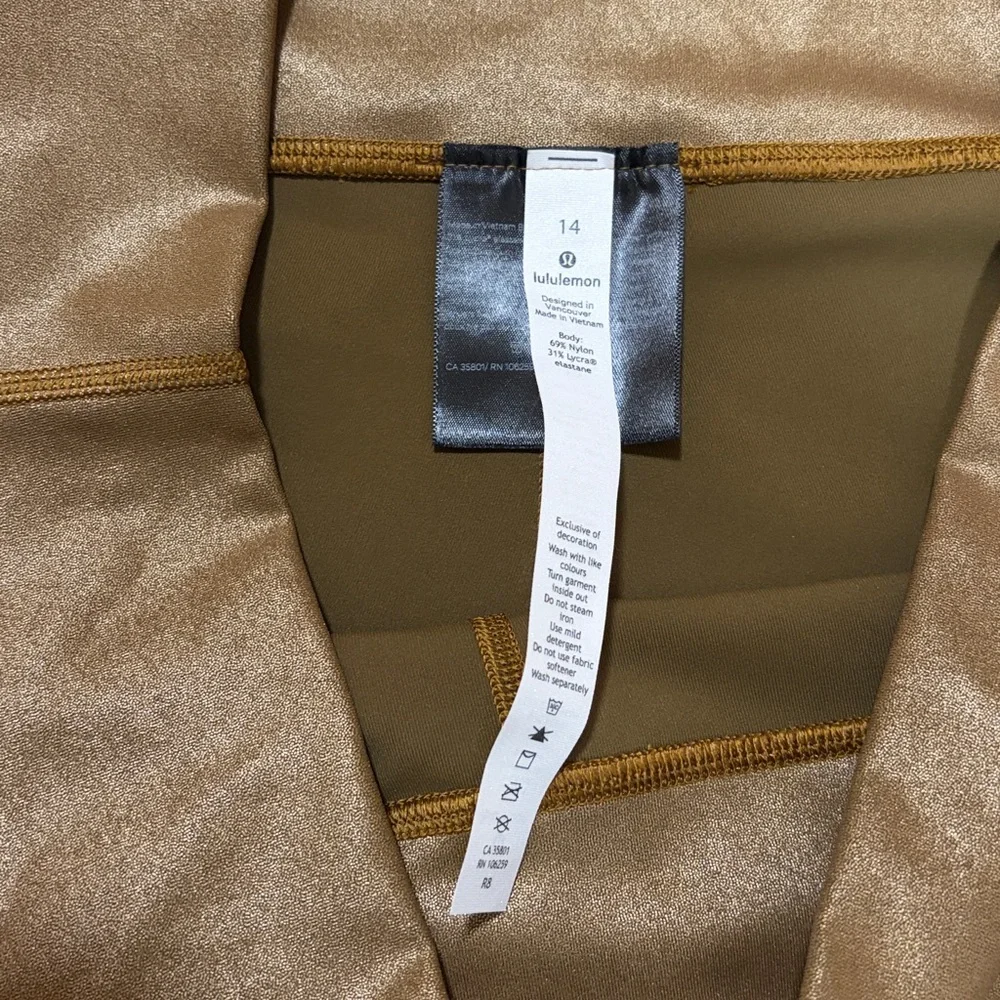 FLAW, see note - Lululemon Wunder Under High-Rise Tight *Foil, sz 14 - Picture 8 of 14